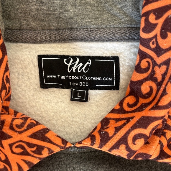 Stylish Gray and Orange Men's Hoodie - Picture 2 of 4